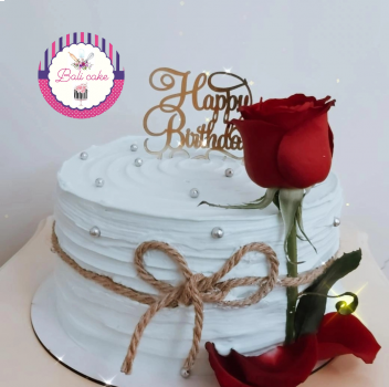 سفارش کیک تولد با گل 