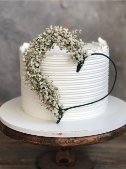 کیک آشنایی و سالگرد ازدواج خامه ای